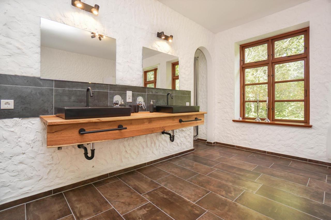 Ruhe Unter Reet-Haus Mit Sauna, Whirlpool Und Kamin Gnarrenburg Екстериор снимка