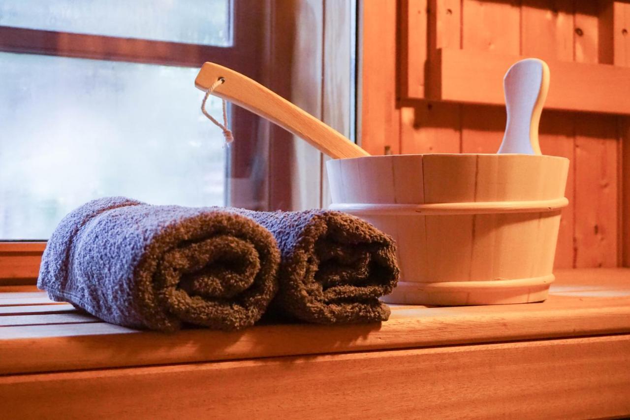 Ruhe Unter Reet-Haus Mit Sauna, Whirlpool Und Kamin Gnarrenburg Екстериор снимка