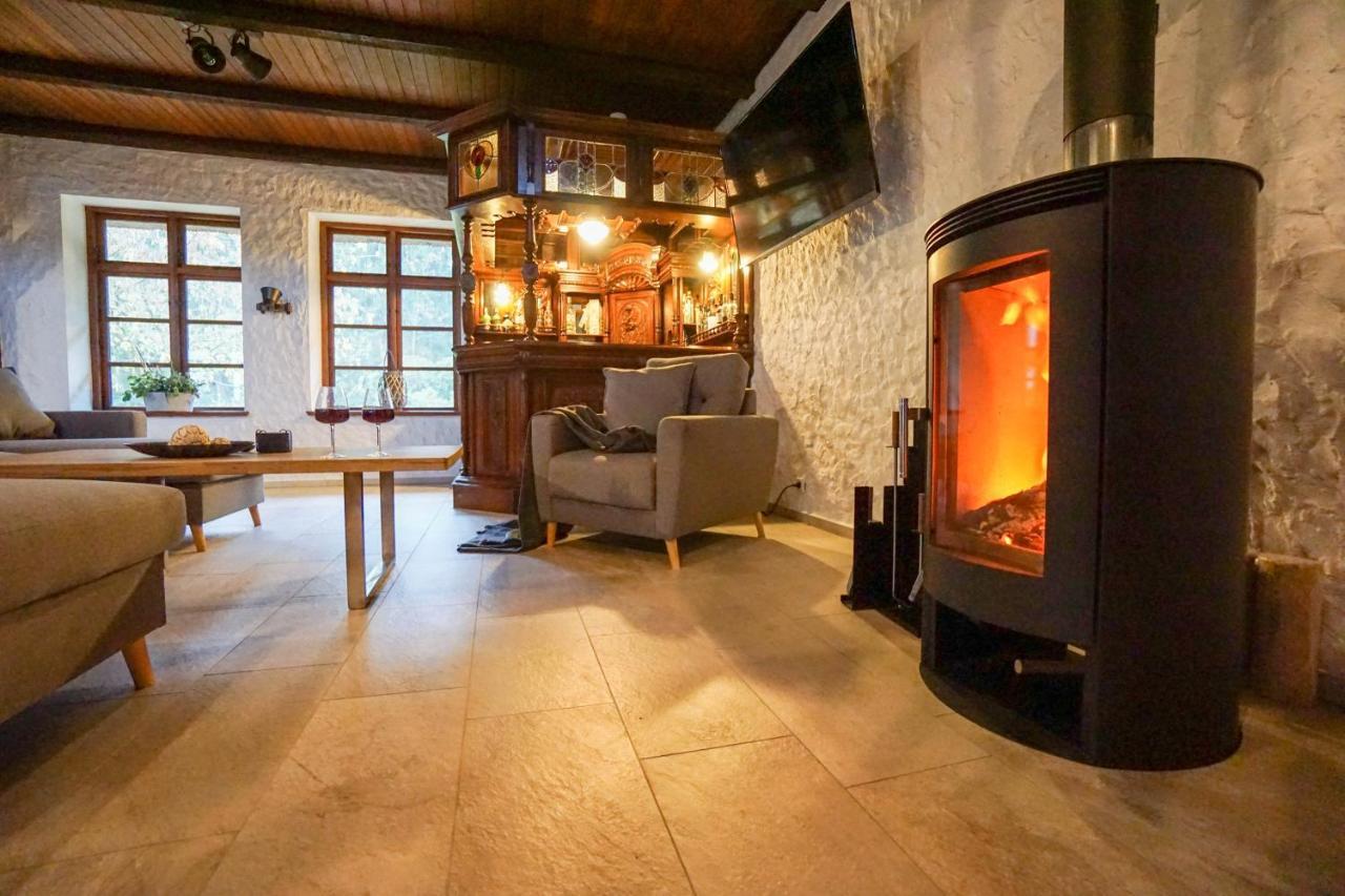 Ruhe Unter Reet-Haus Mit Sauna, Whirlpool Und Kamin Gnarrenburg Екстериор снимка