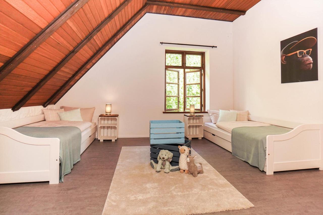 Ruhe Unter Reet-Haus Mit Sauna, Whirlpool Und Kamin Gnarrenburg Екстериор снимка